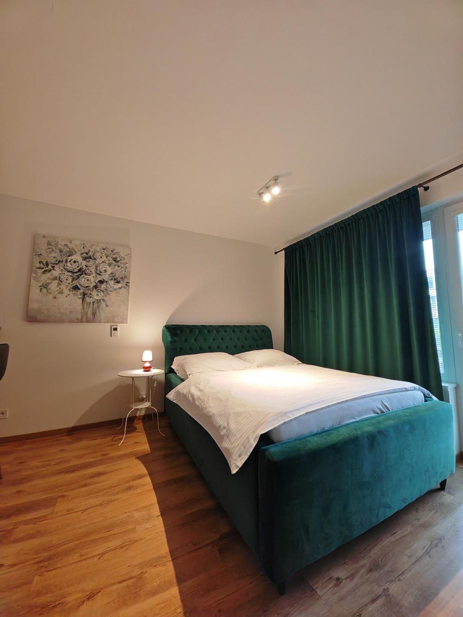 Entrez Radnica Apartment โกชิเซ ภายนอก รูปภาพ
