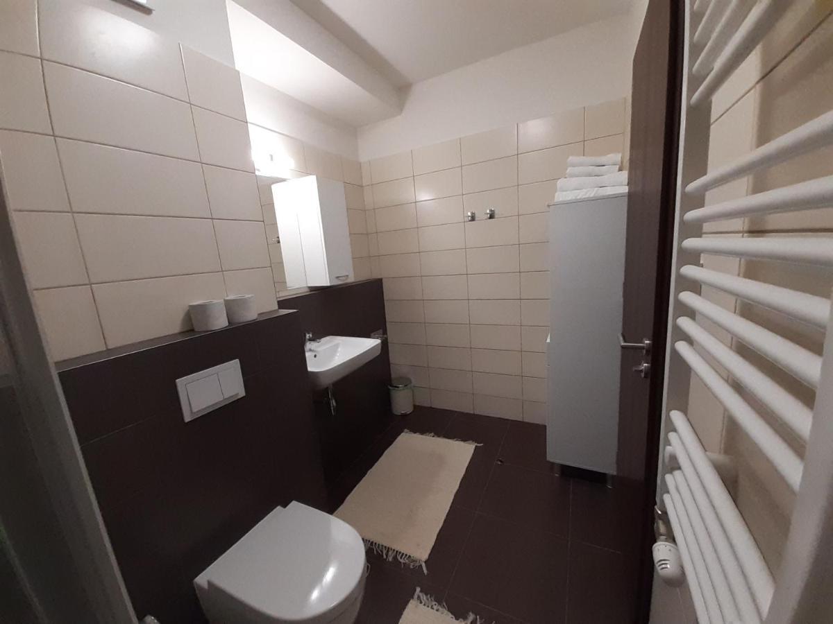 Entrez Radnica Apartment โกชิเซ ภายนอก รูปภาพ